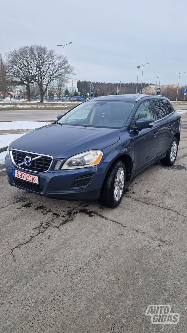 Volvo XC60 2012 г Внедорожник / Кроссовер