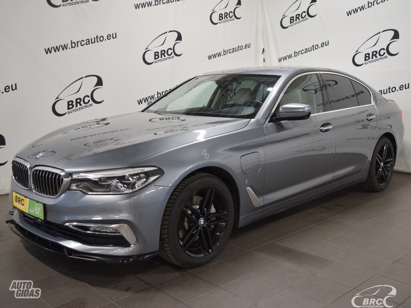 Bmw 530 E Iperformance 2017 y