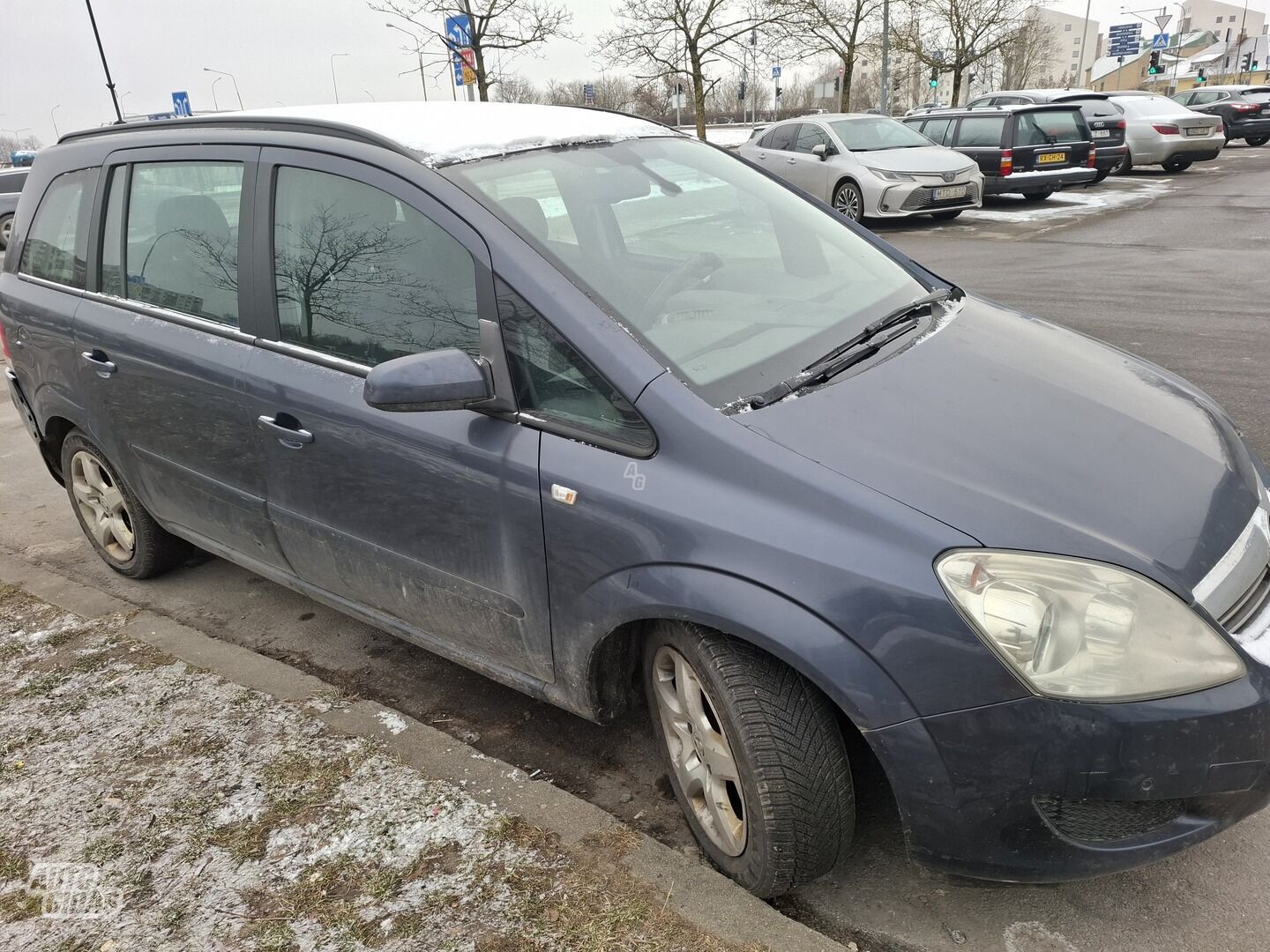 Opel Zafira 2008 г Хэтчбек