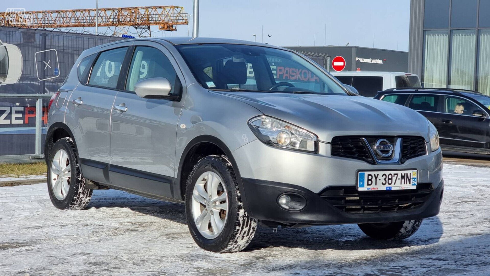 Nissan Qashqai 2011 г Внедорожник / Кроссовер