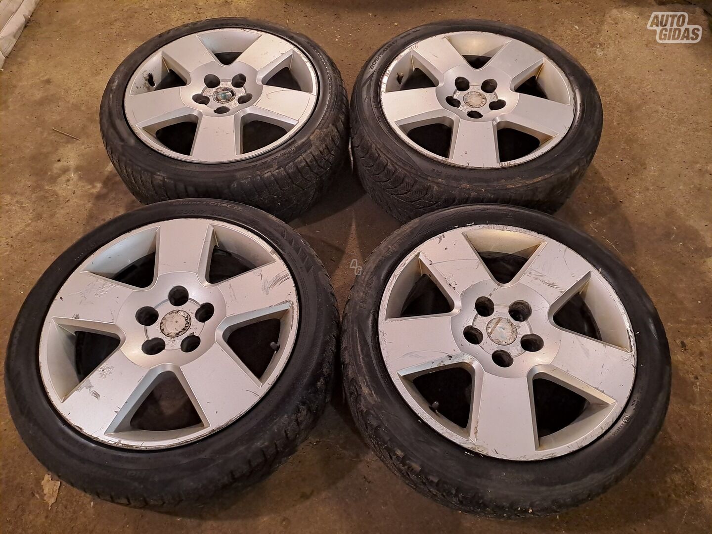 Light alloy R17 rims