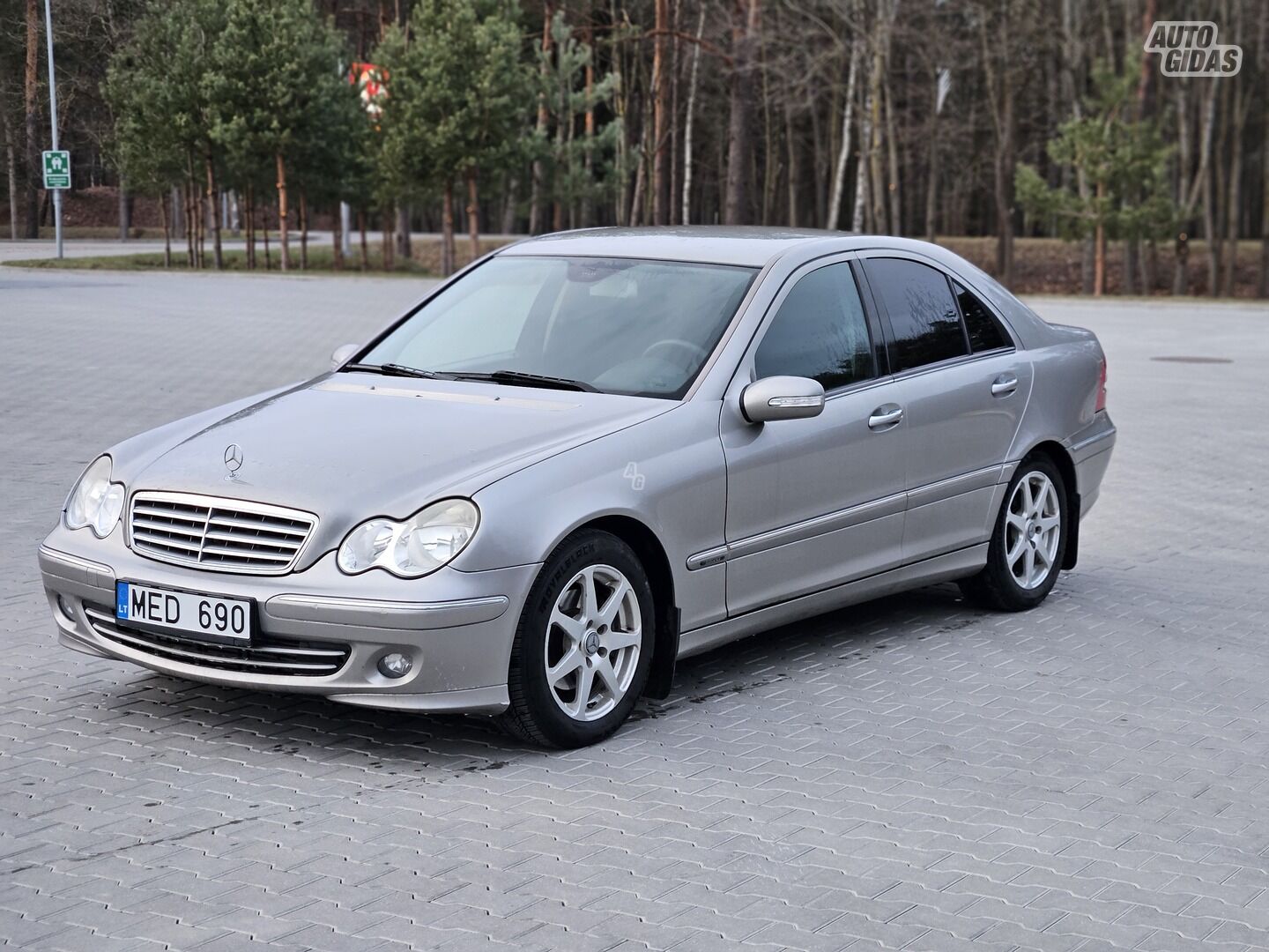 Mercedes-Benz C 220 2006 y Sedan