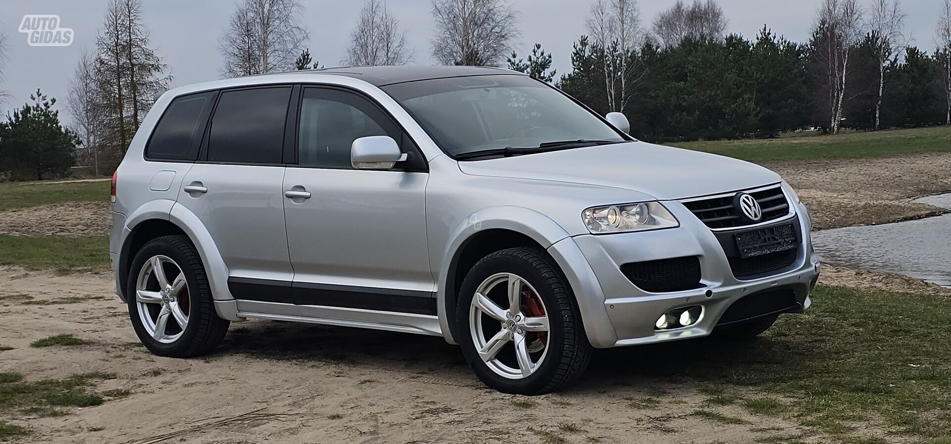 Volkswagen Touareg 2005 г Внедорожник / Кроссовер