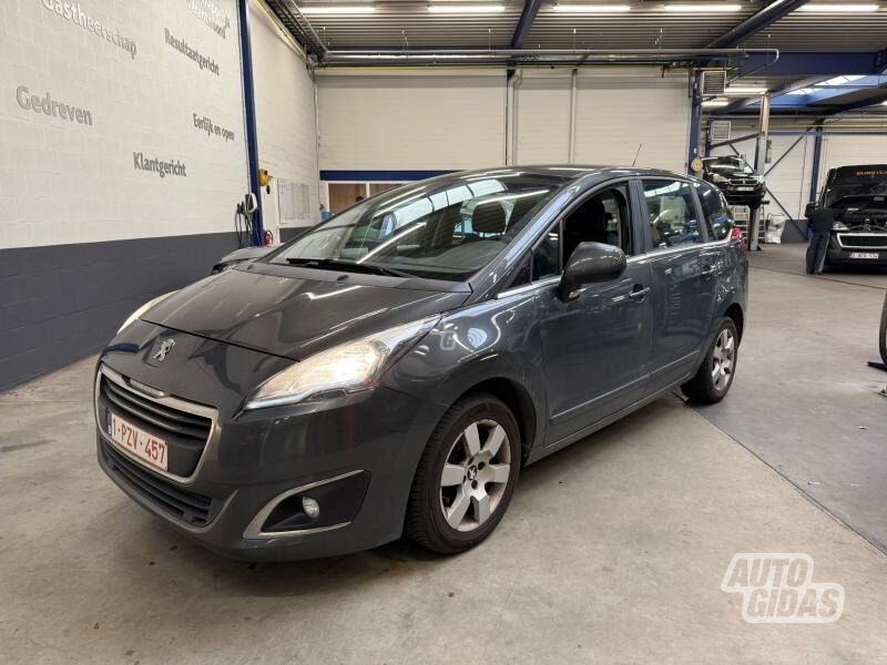 Peugeot 5008 2015 y Van