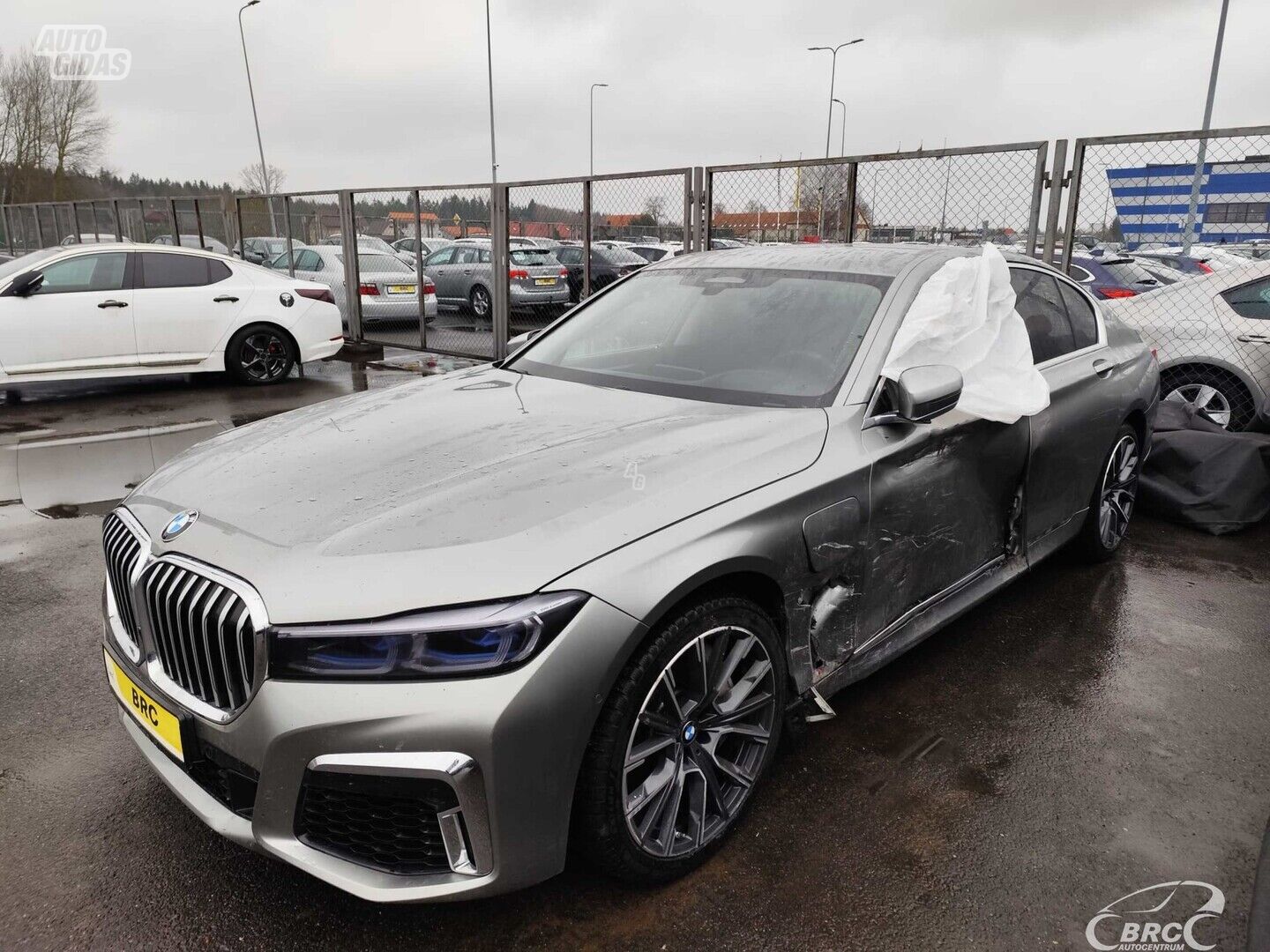 Bmw 745 eDrive Plug-in 2019 y