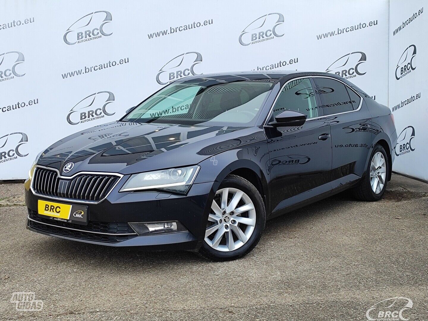 Skoda Superb 2.0 TDI 4X4 DSG Auto 2017 y