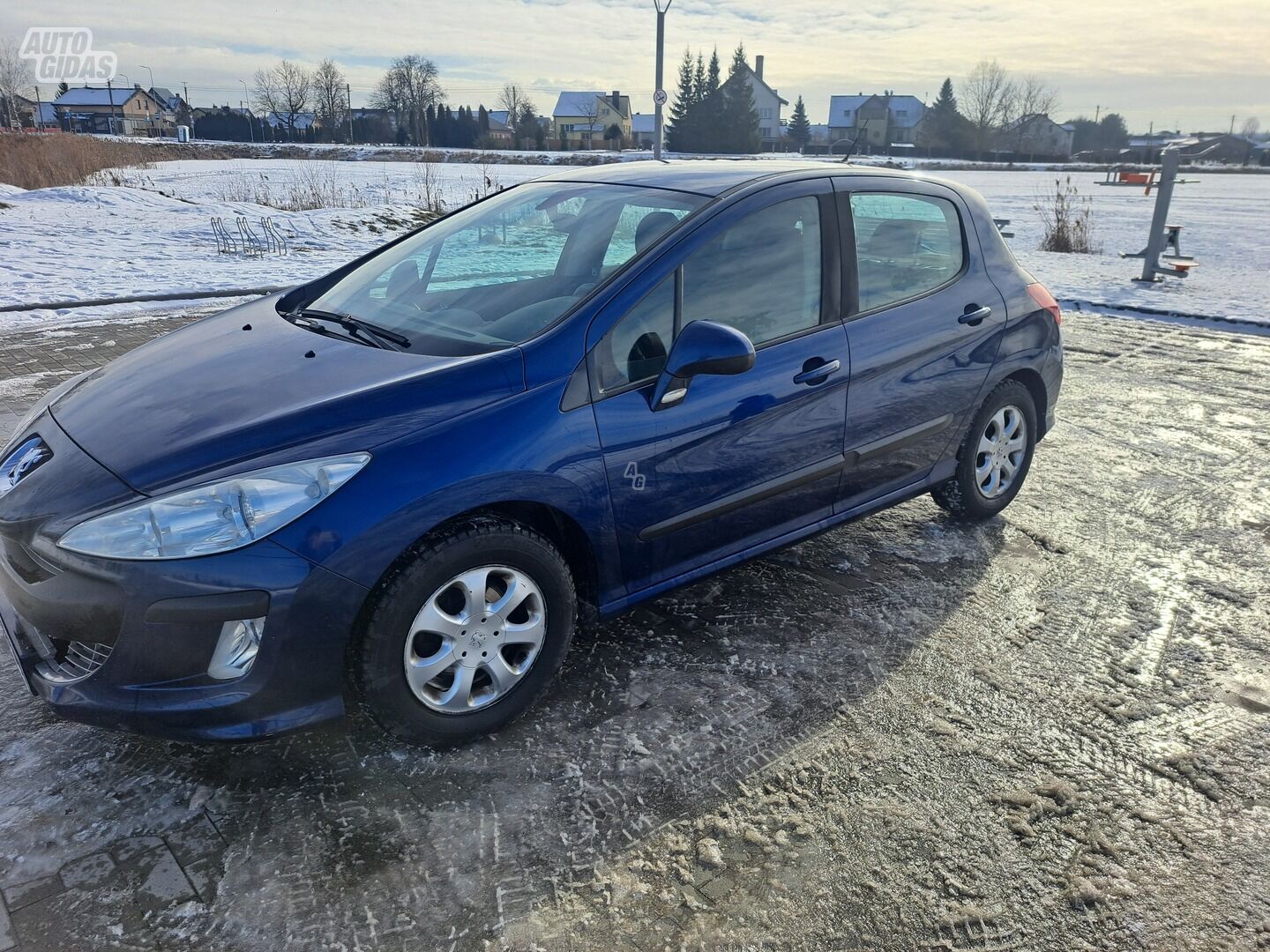 Peugeot 308 2008 г Хэтчбек