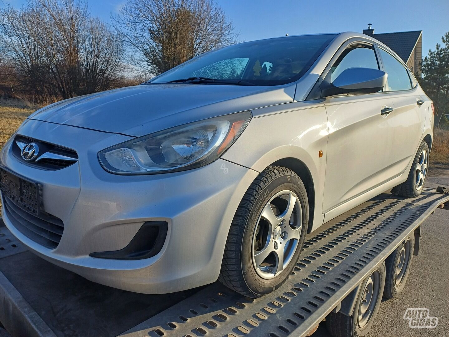 Hyundai Accent 2012 y Sedan