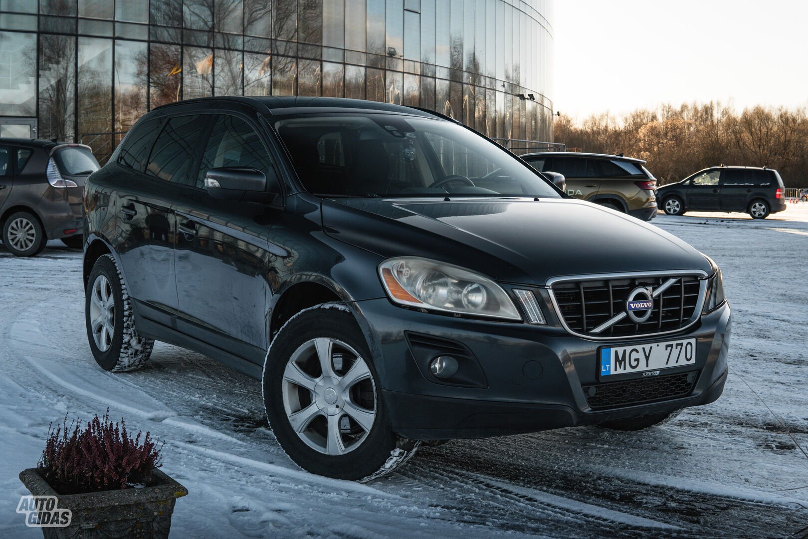 Volvo XC60 2009 y Off-road / Crossover