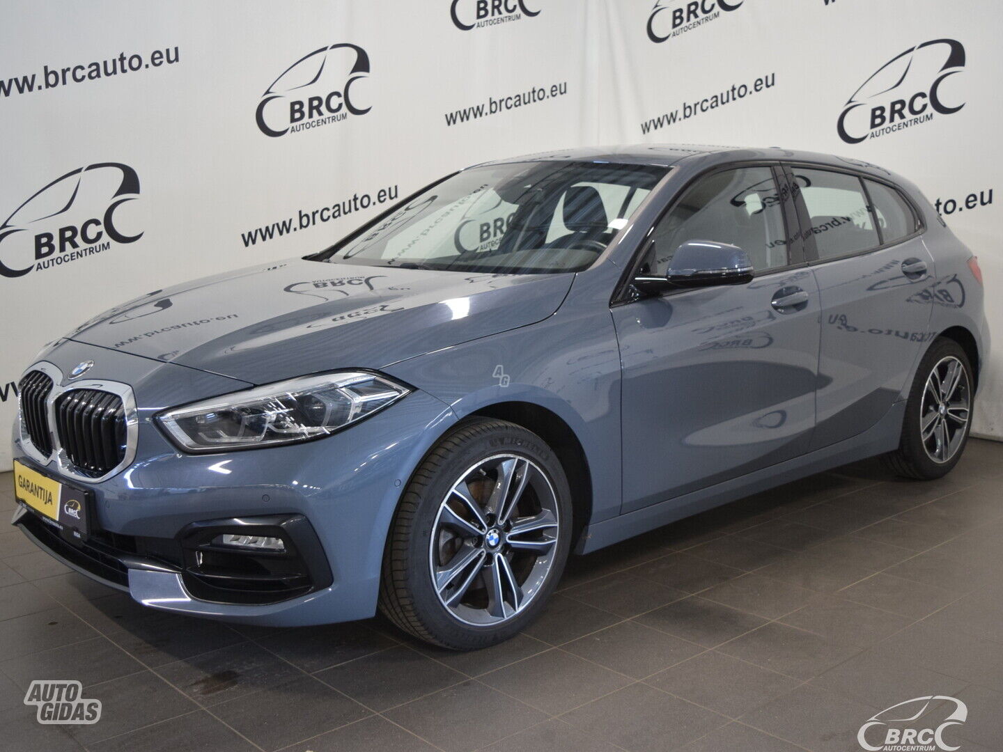 Bmw 118 i Sport Line M/T 2020 m