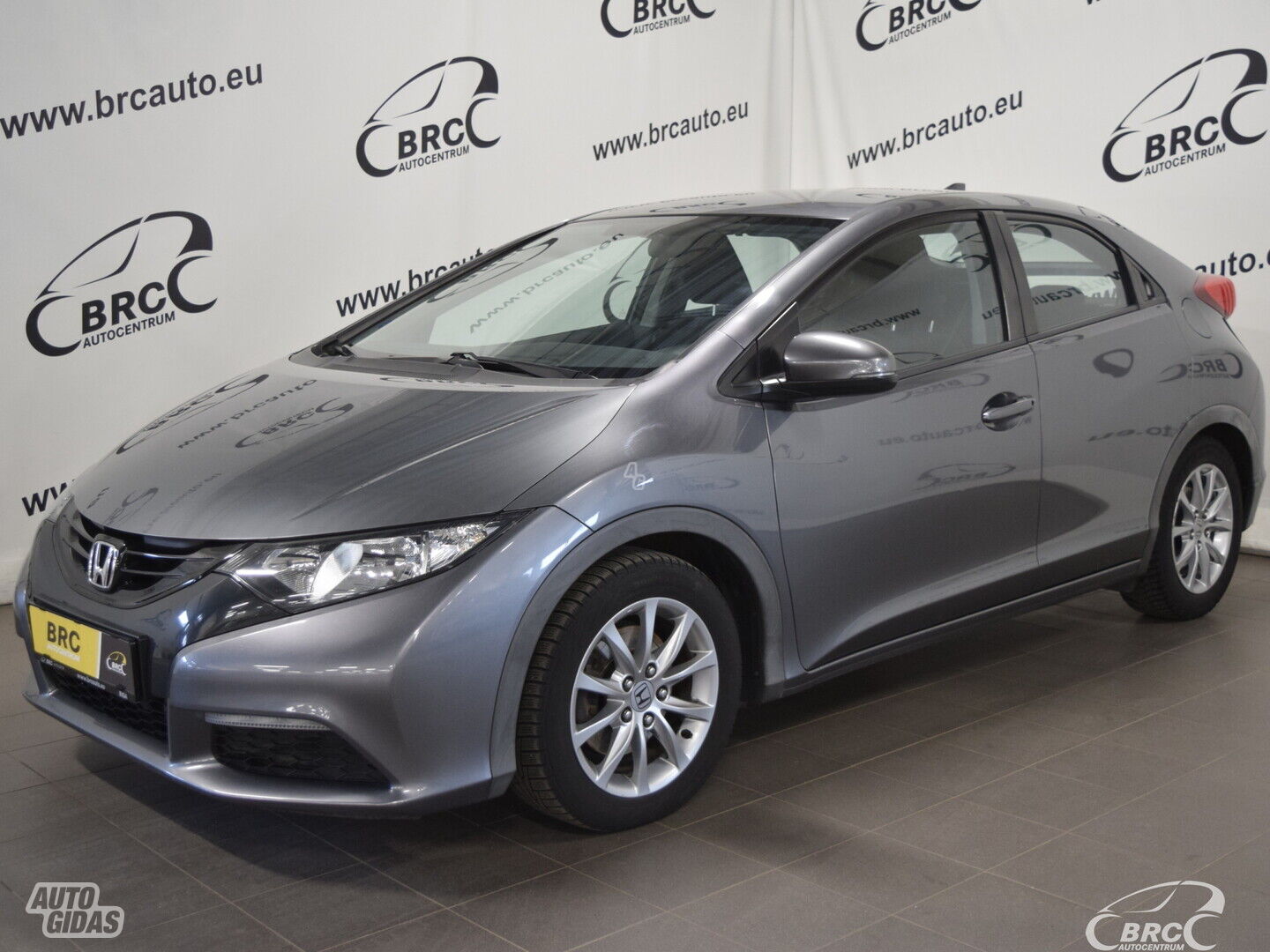 Honda Civic M/T 2013 г