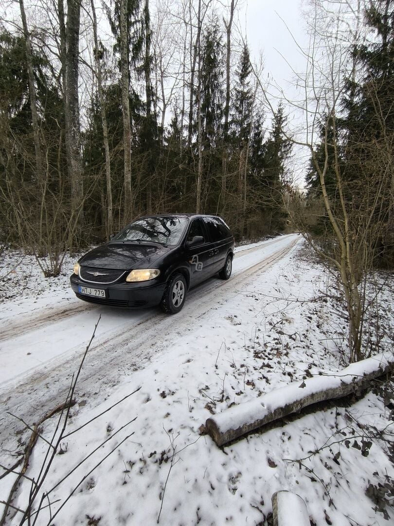 Chrysler Voyager 2003 y Van