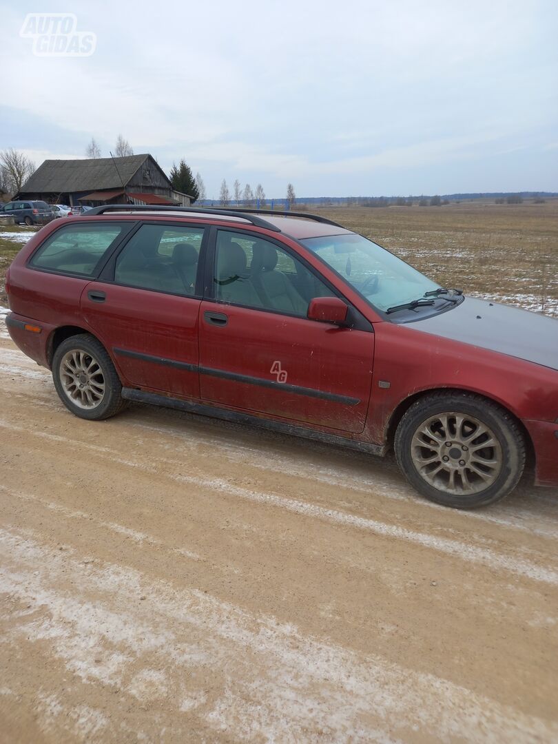 Volvo V40 2002 г Универсал