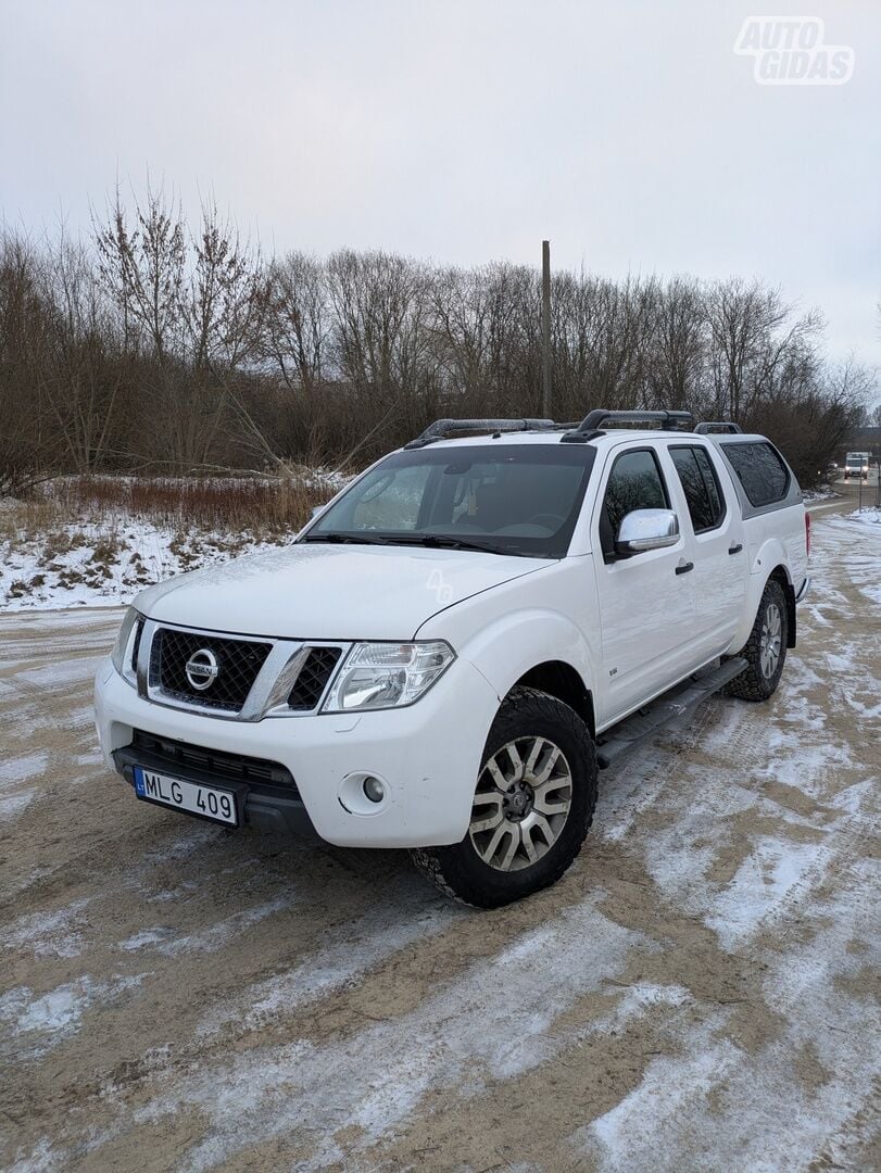 Nissan Navara 2015 m Pikapas