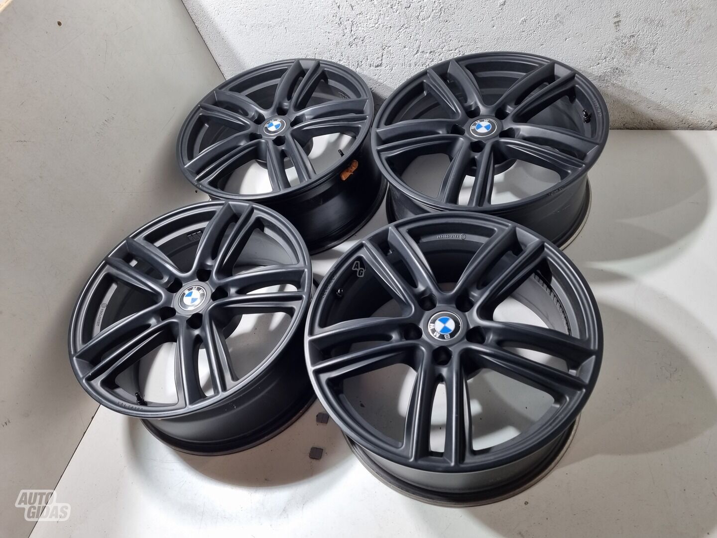 BMW G30, G31 530 light alloy R18 rims