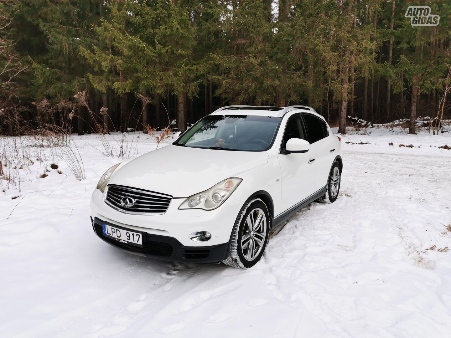 Infiniti EX30 2013 y Off-road / Crossover