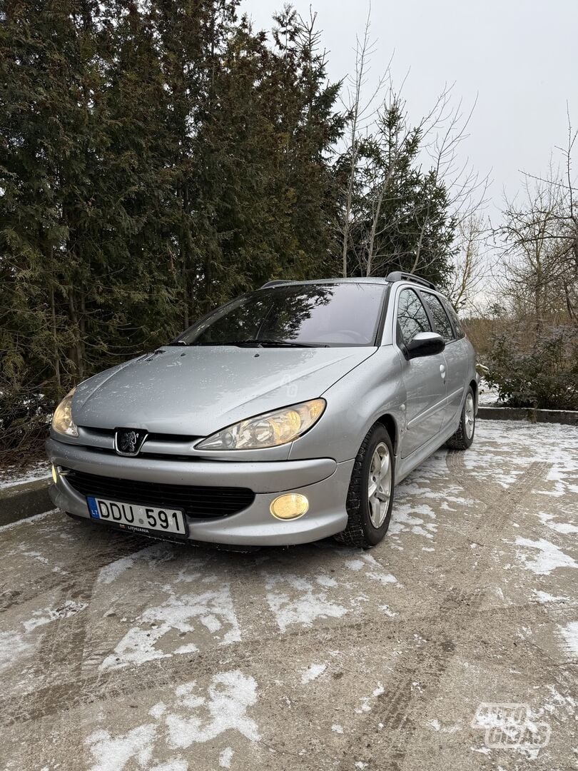 Peugeot 206 HDi 2002 y