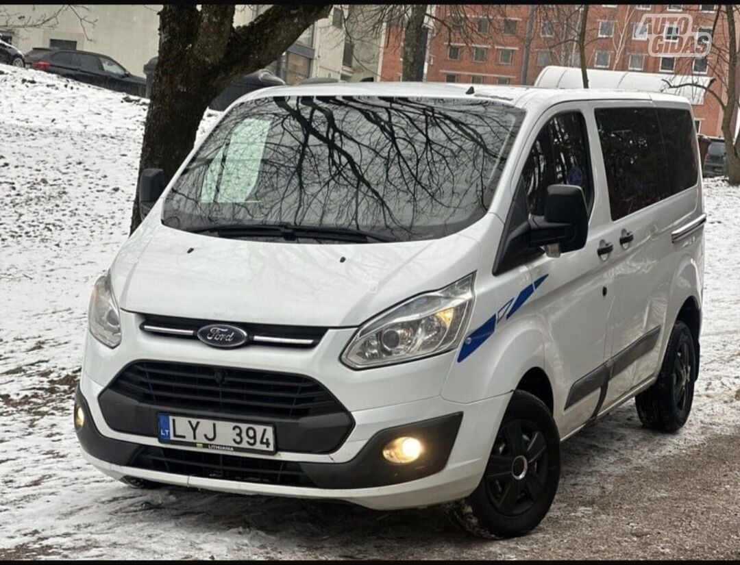 Ford Transit Connect 2013 y Combi minibus