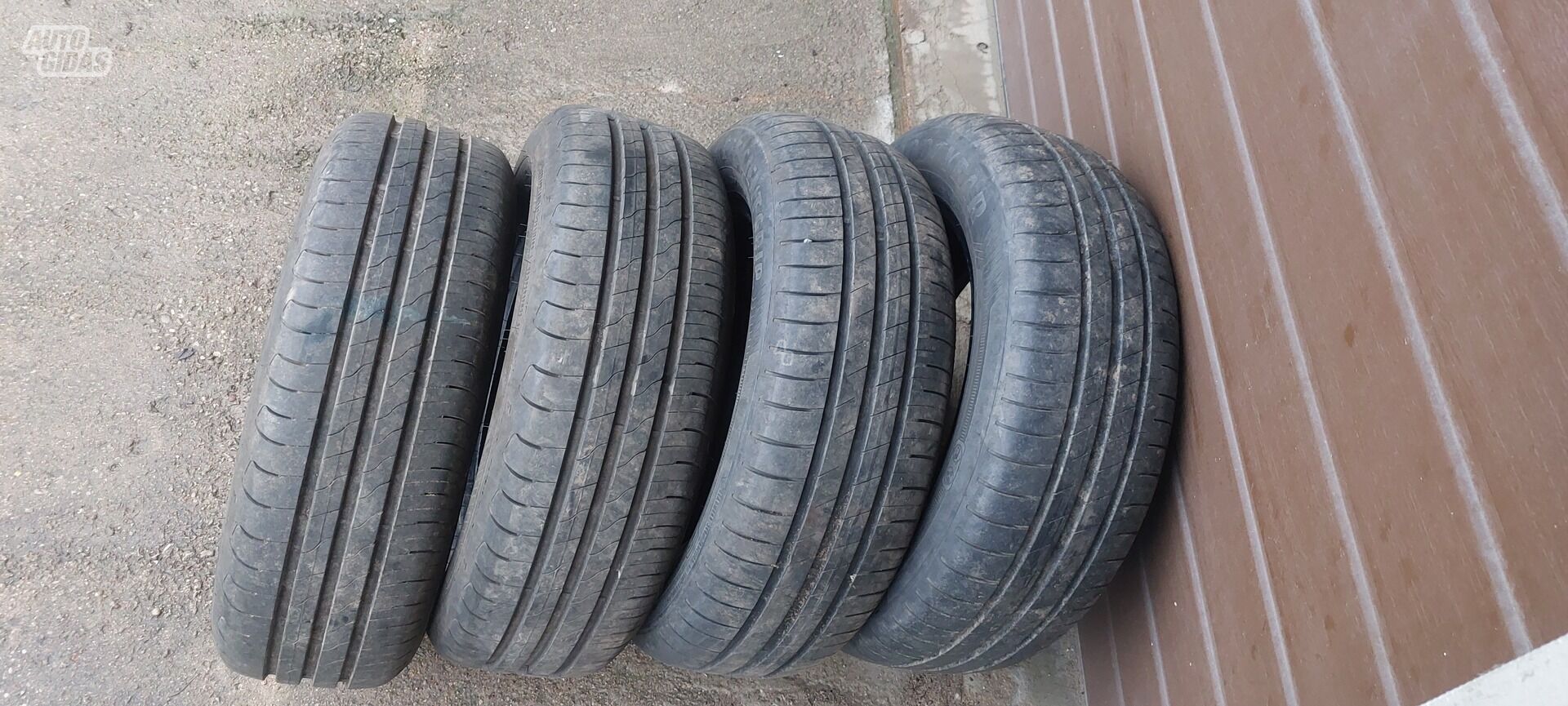 R15 summer tyres passanger car