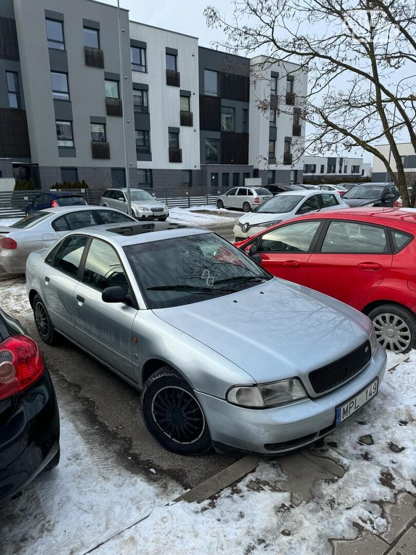 Audi A4 1996 y Sedan