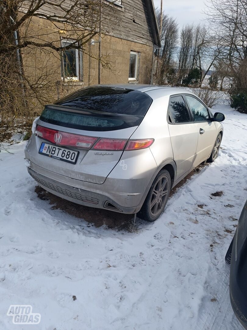 Honda Civic 2007 г Хэтчбек