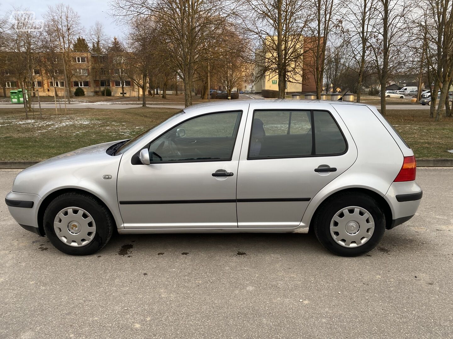 Volkswagen Golf 2003 y Hatchback