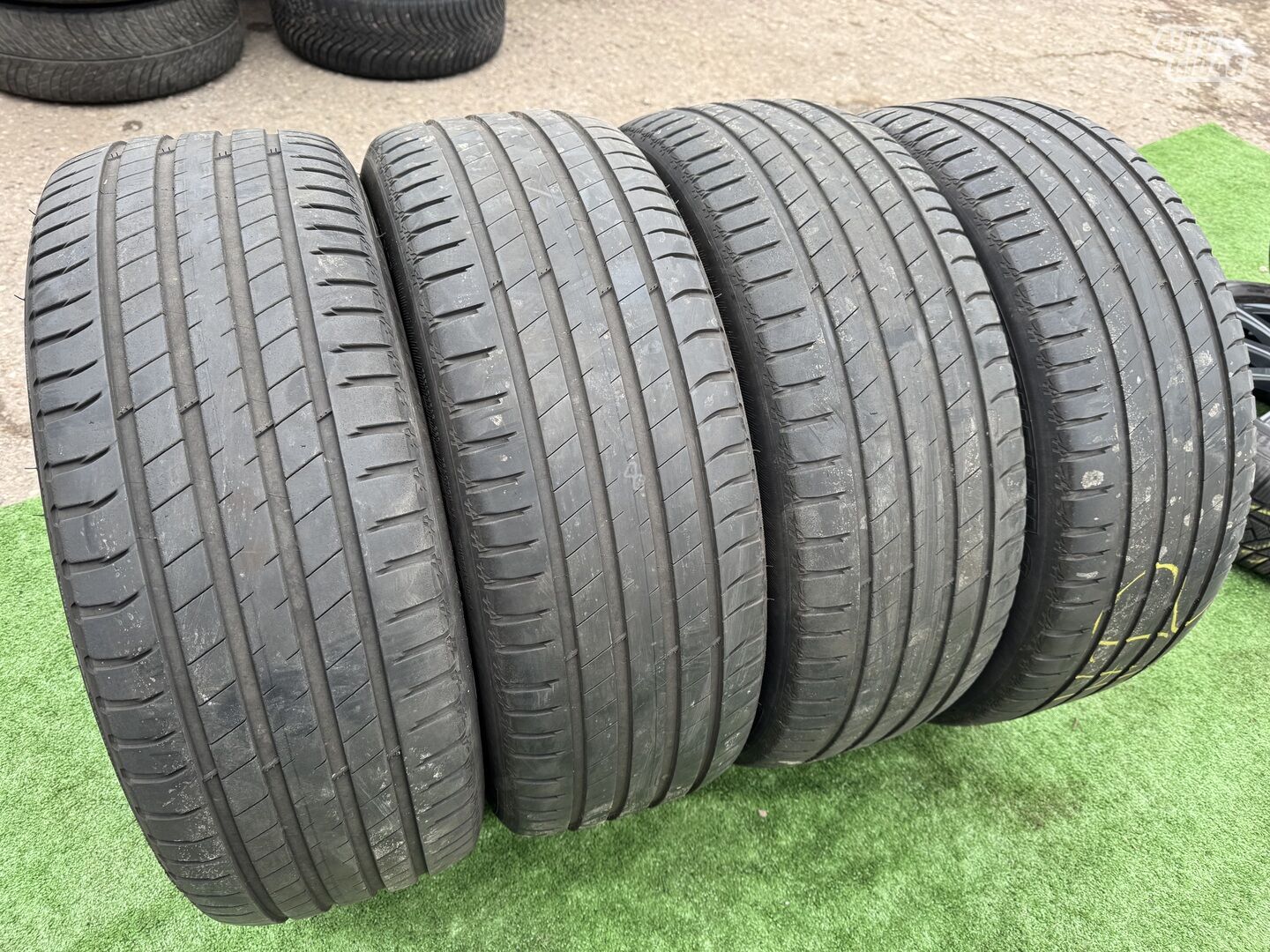 Michelin Siunciam, 5mm R19 summer tyres passanger car