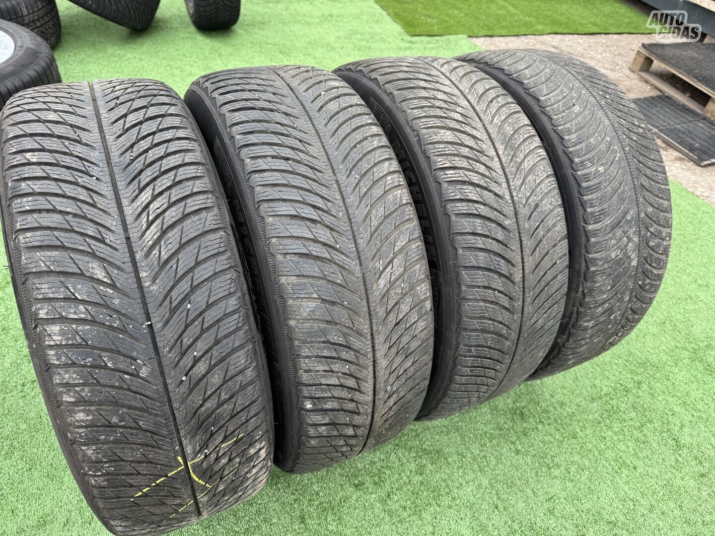 Michelin Siunciam, 6-7mm 2019 R18 зимние шины для автомобилей