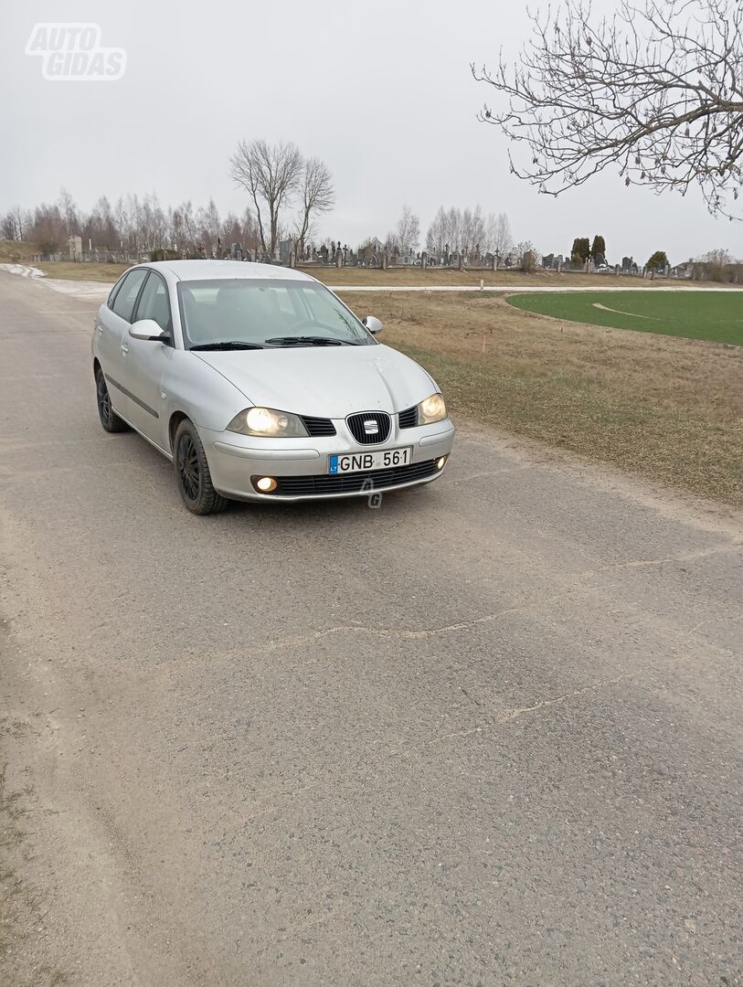 Seat Ibiza 2004 г Хэтчбек