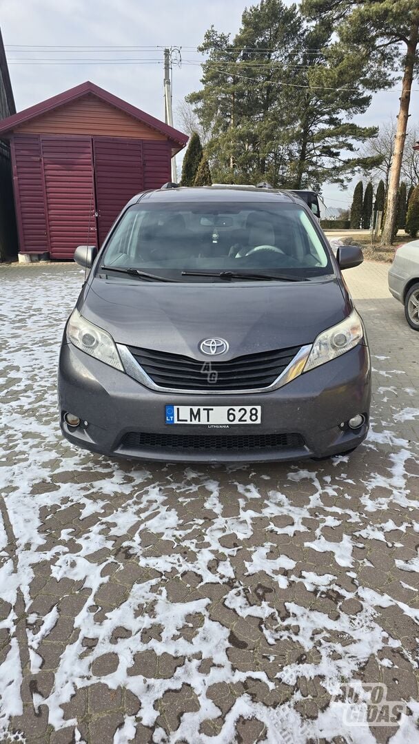 Toyota Sienna 2011 m Vienatūris