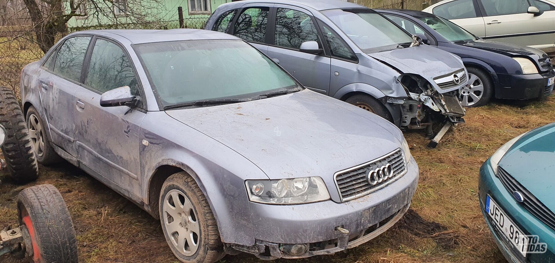 Audi A6 2000 m Sedanas