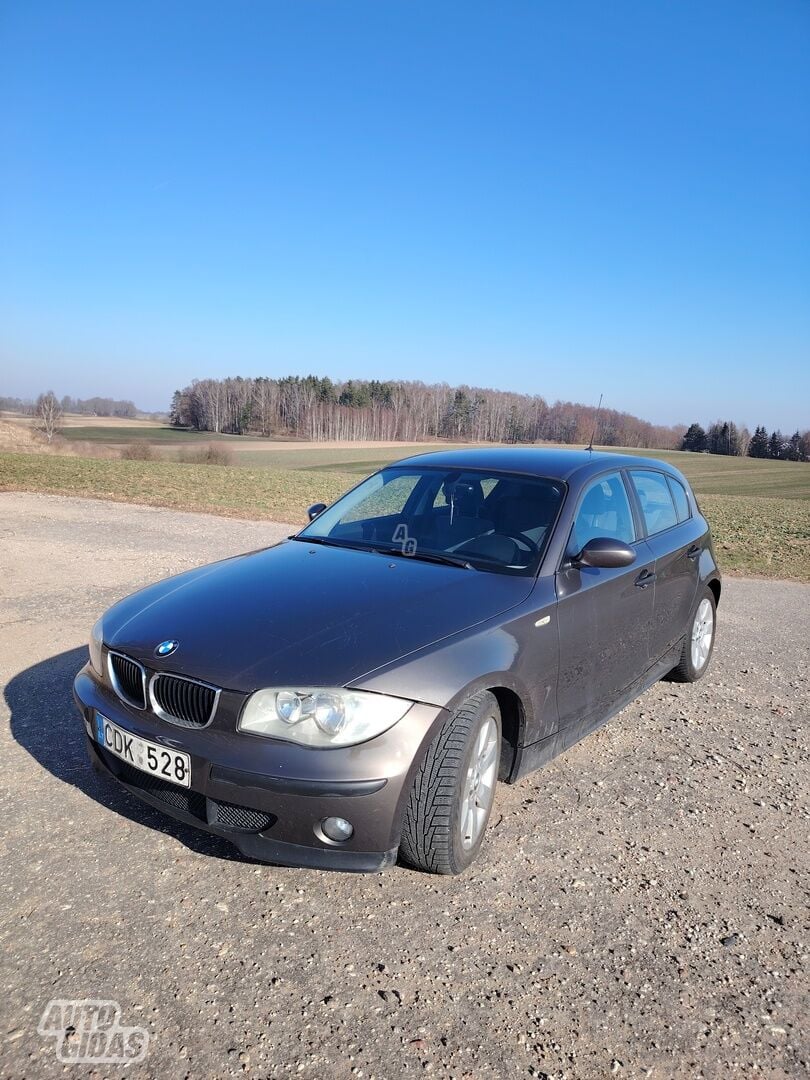 Bmw 118 2006 y Sedan