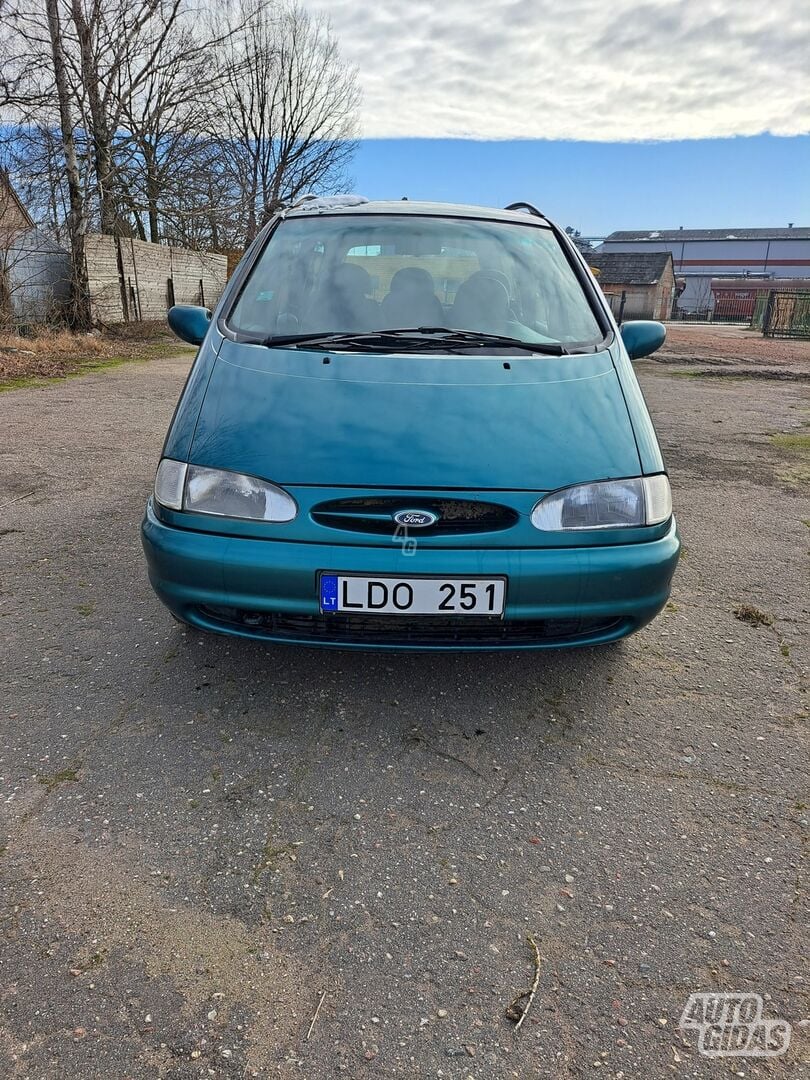 Ford Galaxy 2000 г Минивэн