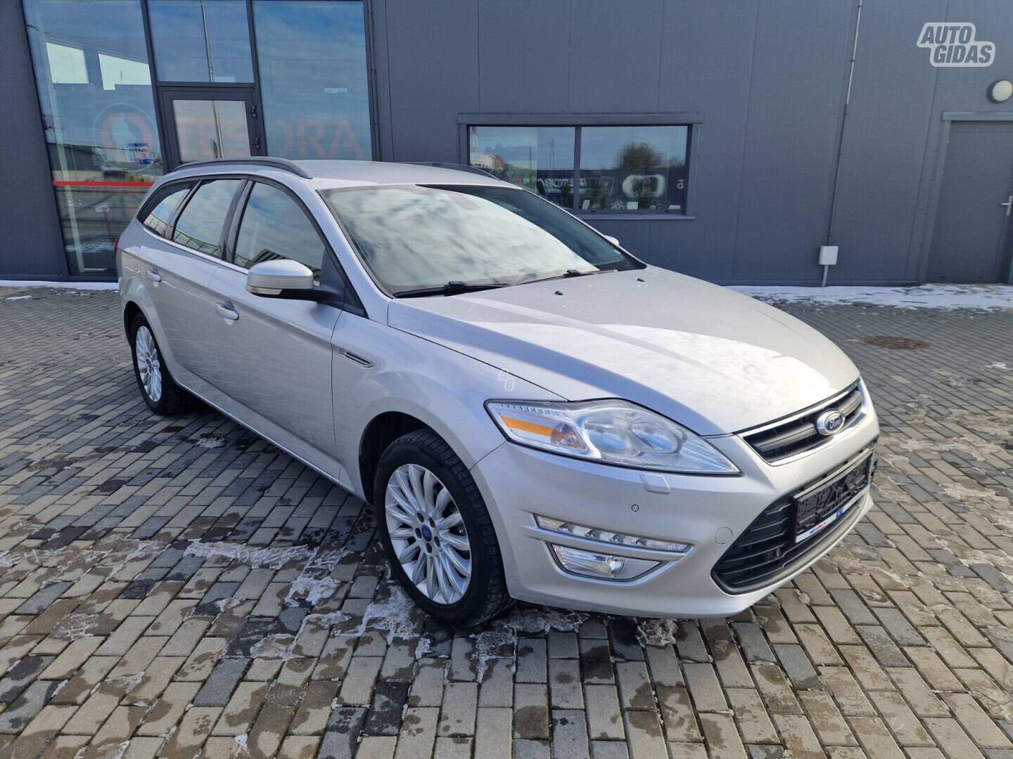 Ford Mondeo 2013 y Wagon