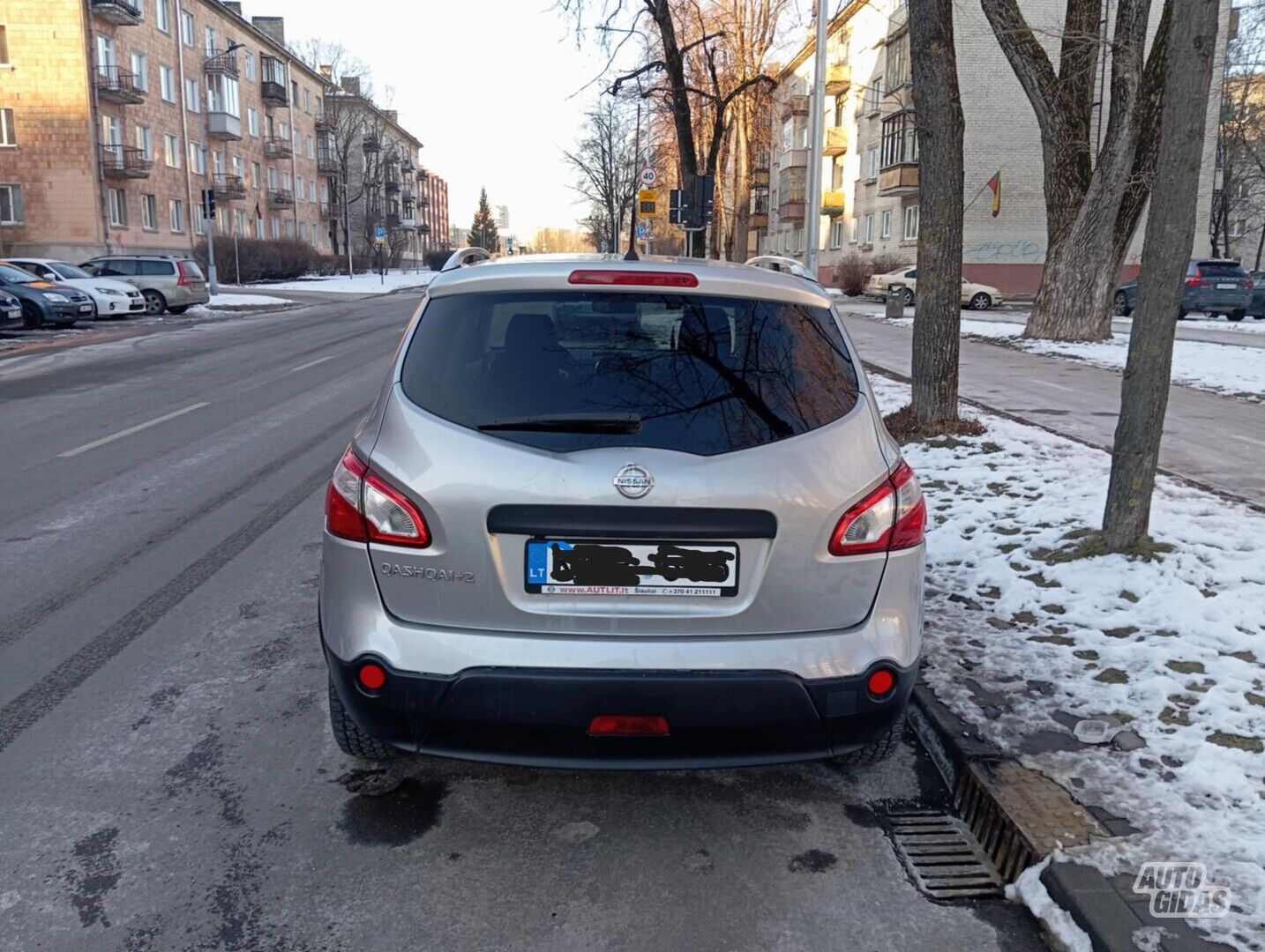 Nissan Qashqai+2 2010 г Внедорожник / Кроссовер