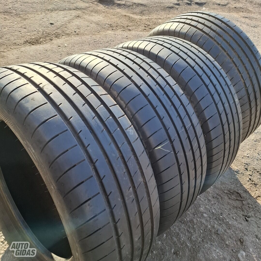 Goodyear R17 летние шины для автомобилей