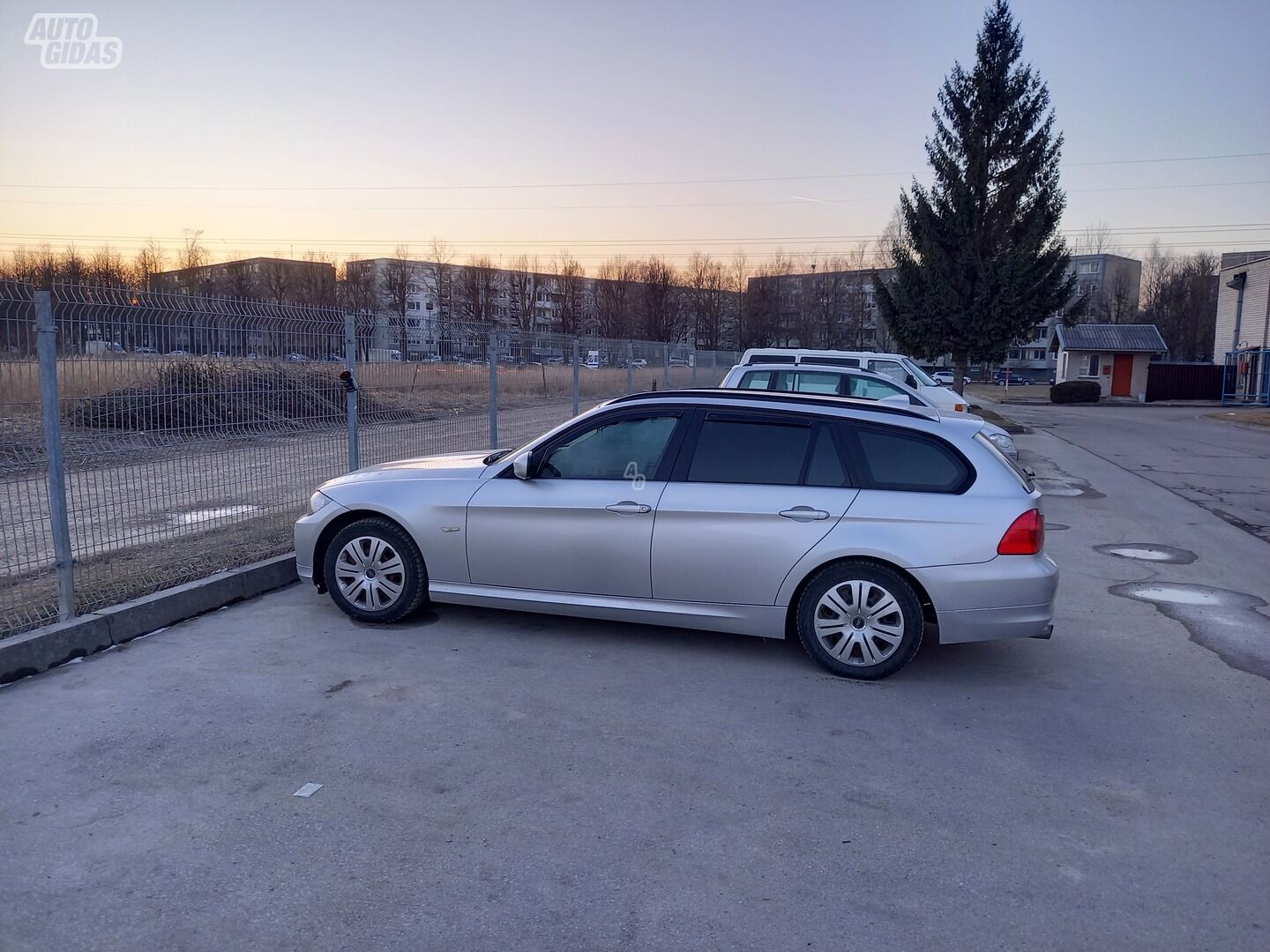 Bmw 320 TDI 2011 y