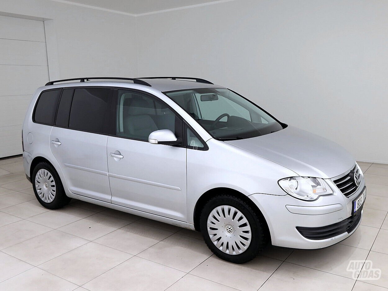 Volkswagen Touran 2008 г Минивэн