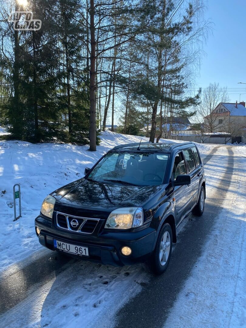 Nissan X-Trail 2004 г Внедорожник / Кроссовер