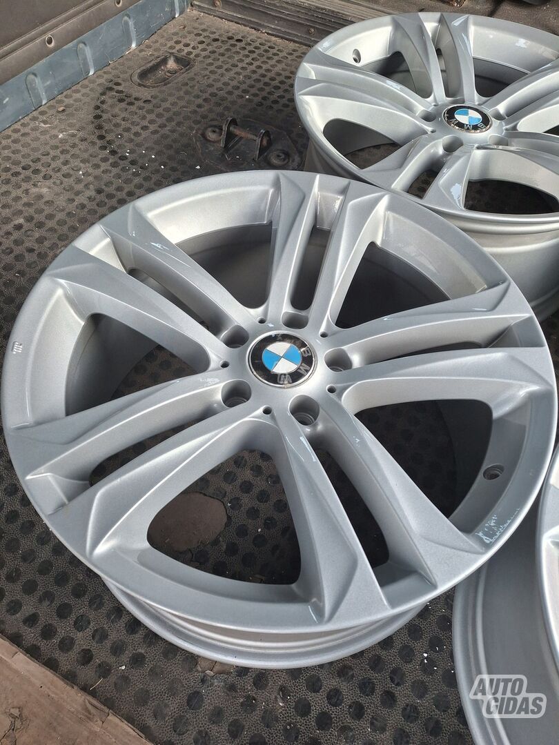 BMW light alloy R19 rims