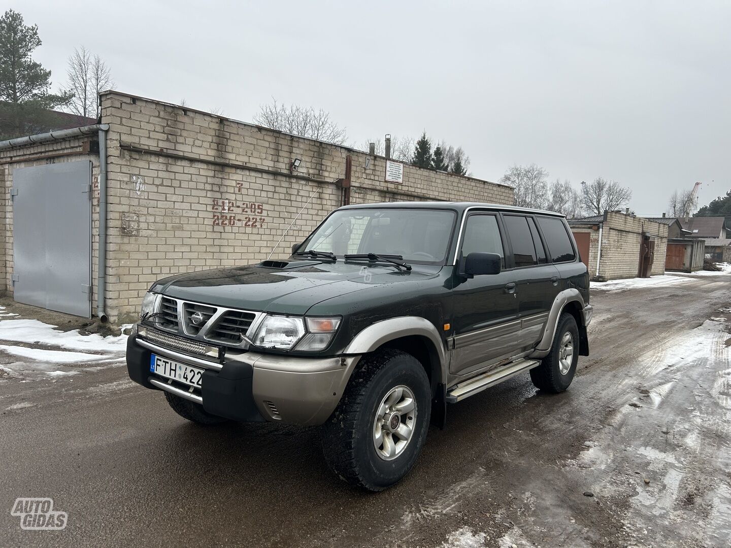 Nissan Patrol 1999 m Visureigis / Krosoveris