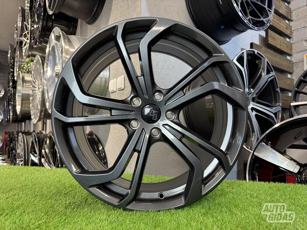 Autowheels VW Reifnitz Style Golf, Passat lengvojo lydinio R19 ratlankiai