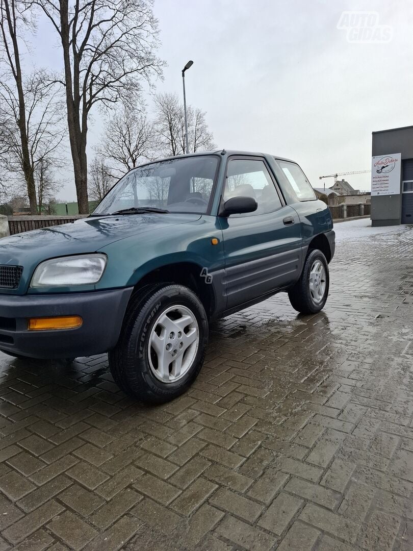 Toyota RAV4 1995 y Off-road / Crossover