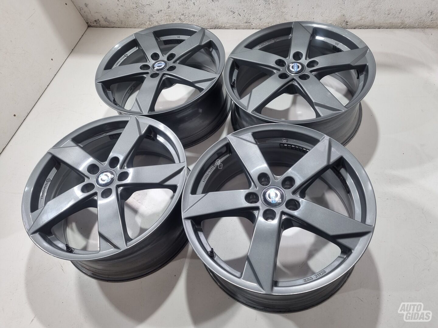 Volvo XC60 XC60 light alloy R18 rims