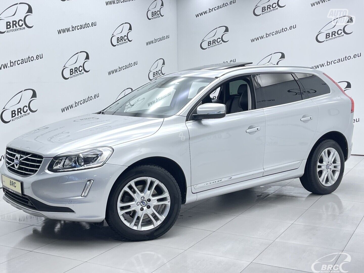 Volvo XC 60 T5 Automatas 2017 г