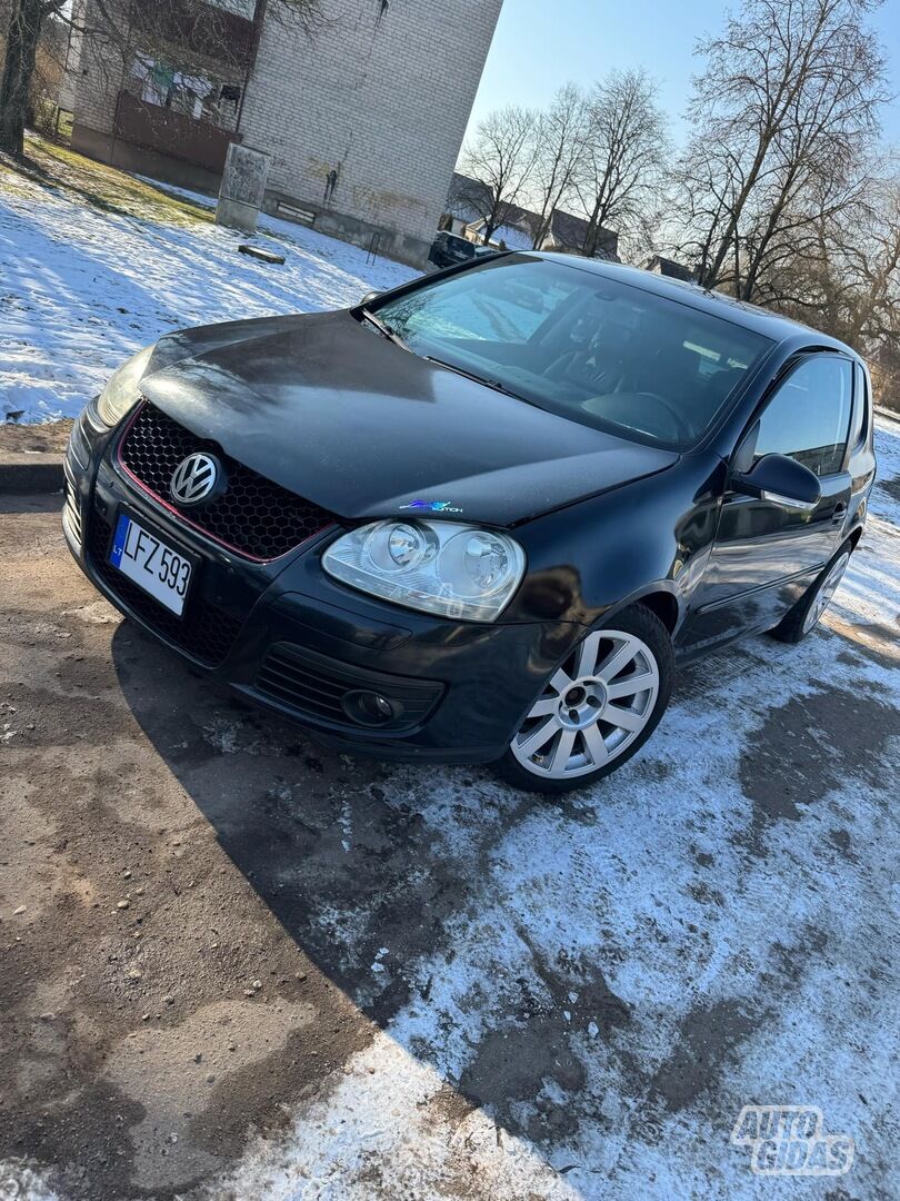 Volkswagen Golf 2005 m Hečbekas