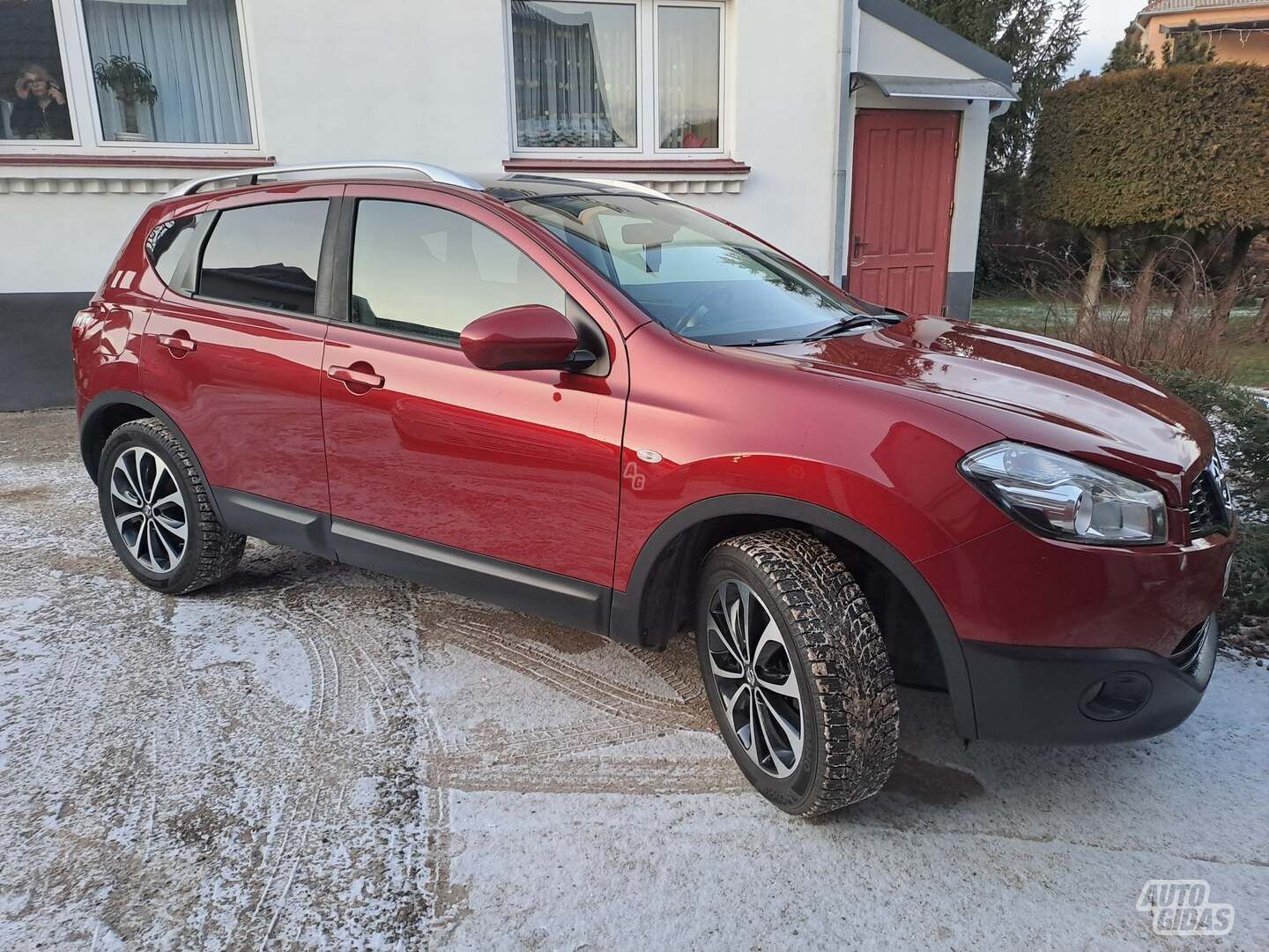 Nissan Qashqai+2 2011 m Visureigis / Krosoveris