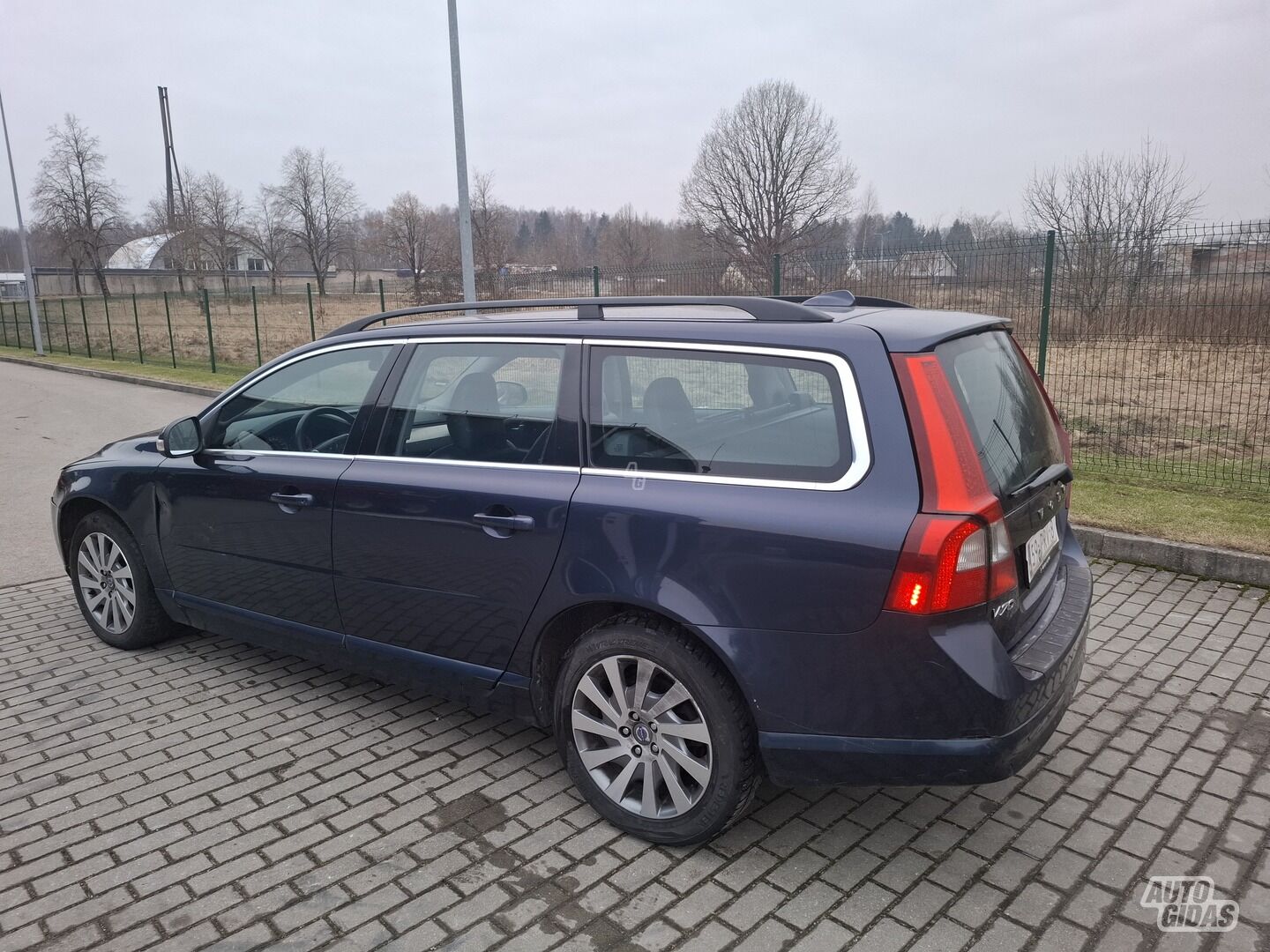 Volvo V70 2011 y Wagon