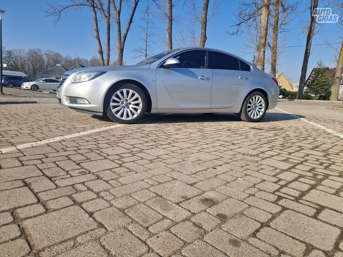 Opel Insignia 2010 y Sedan