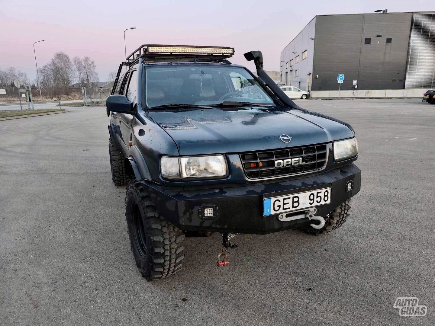 Opel Frontera 2000 y Off-road / Crossover